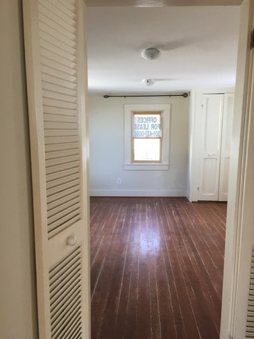 Building Photo - 3677 Park Ave