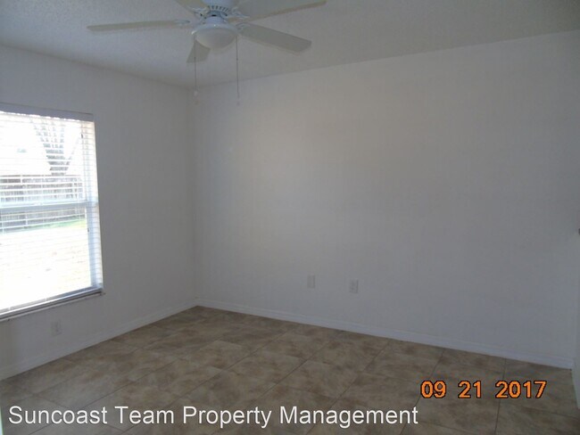 Building Photo - 2 br, 2 bath House - 11255-A Pendleton Ave