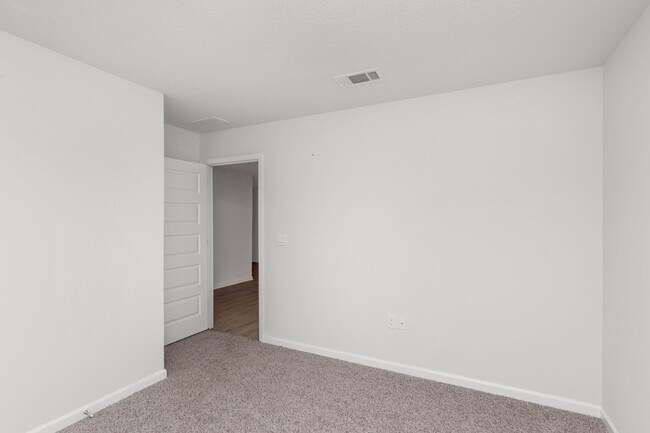 Building Photo - 4610 Reveille Wy