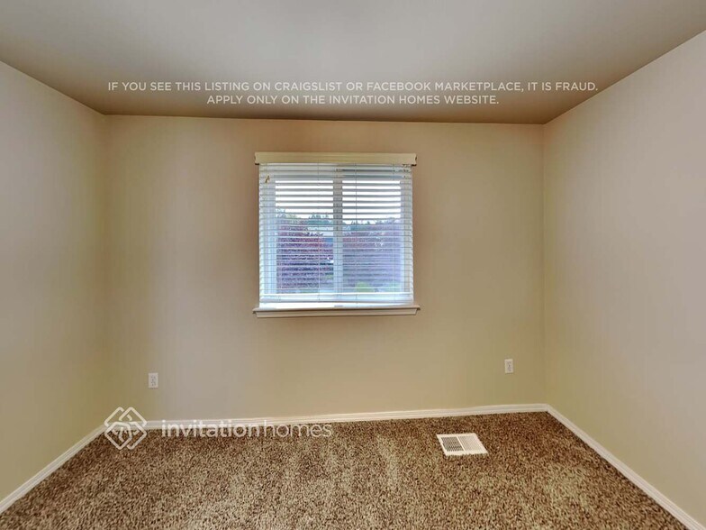 Building Photo - 11627 172nd St E