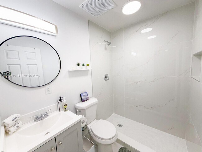 Building Photo - 7040 NW 24th St