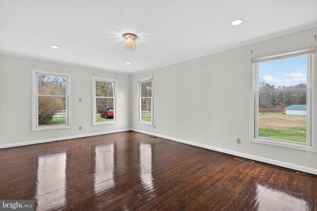 Building Photo - 20040 Bobwhite Ln