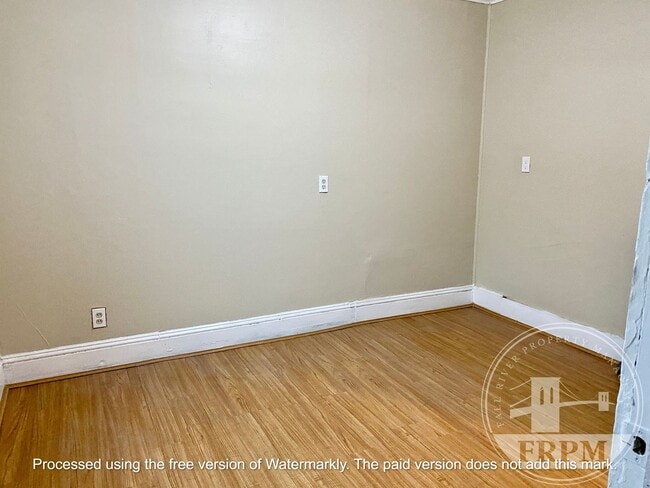 Building Photo - 38 Holman St