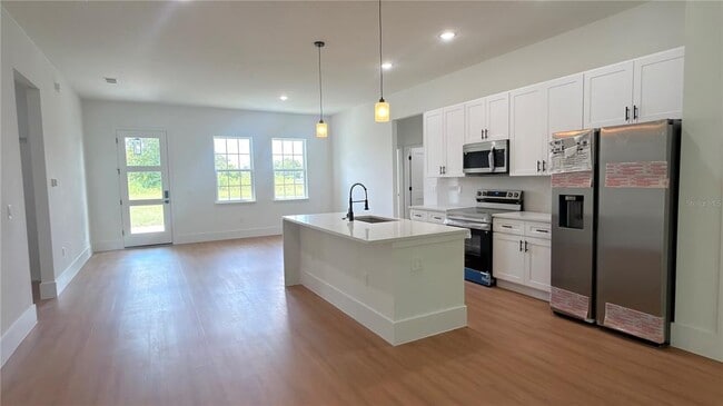 Building Photo - 14813 SW 47th Ct