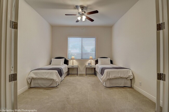 Building Photo - 3163 E Los Altos Ct