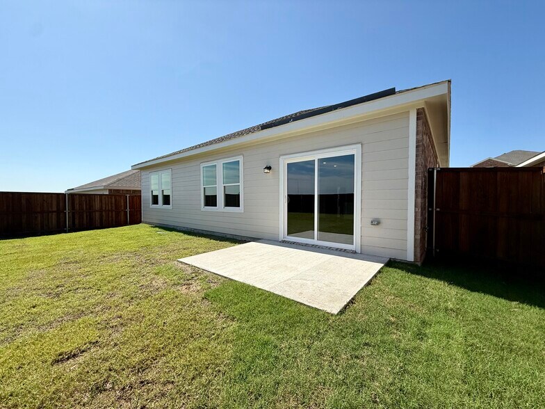 Building Photo - 1421 Kennedy Rd