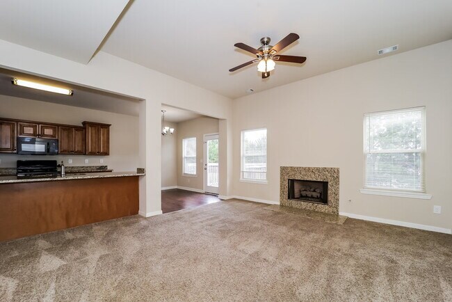 Building Photo - 176 Prescott Dr