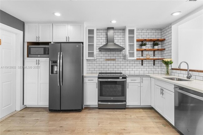 Building Photo - 1616 NE 5th St