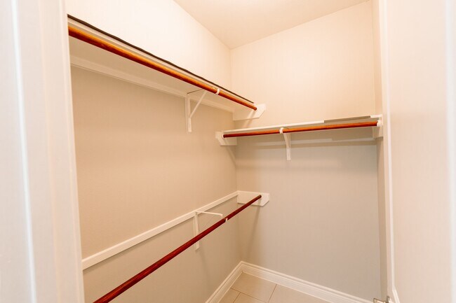 Building Photo - 1403 Dart St
