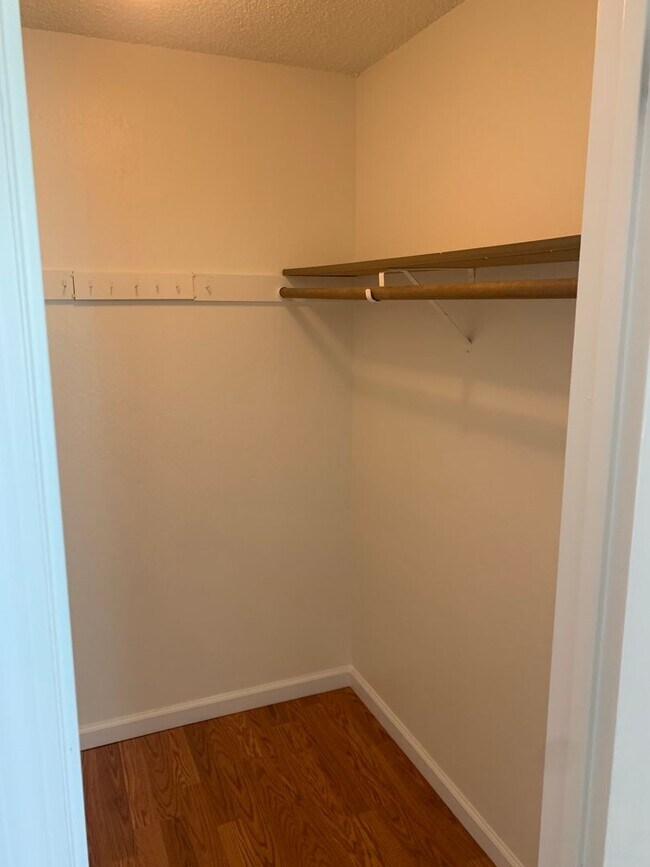 Building Photo - Gary Apartments | Two Bedroom Townhouse Un...