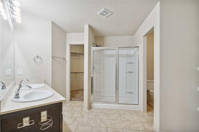 Building Photo - 7218 Alava Dr