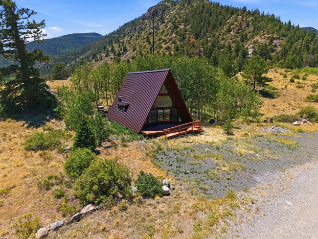 Building Photo - 77 Snowplow Ave