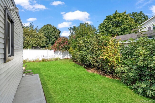 Building Photo - 1 Center Ct