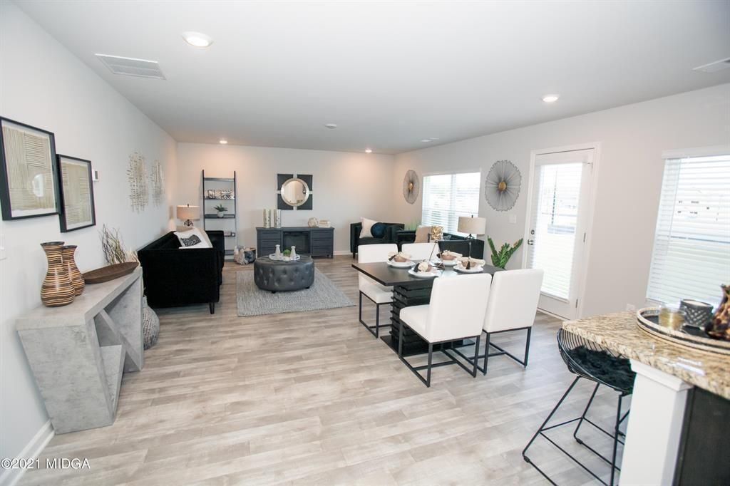 Building Photo - 178 Goodall Woods Dr