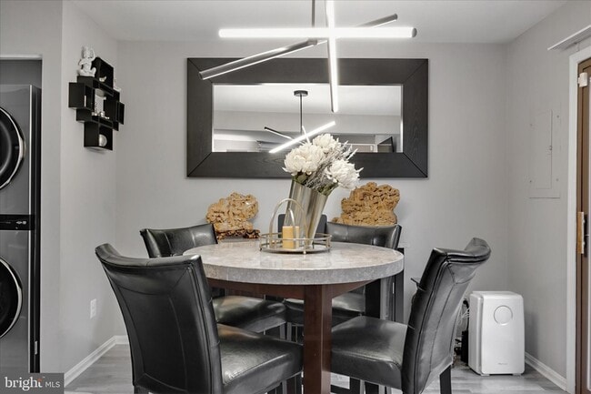 Building Photo - 7314 Split Rail Ln