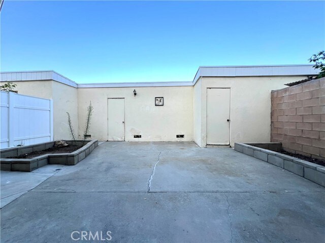 Building Photo - 1665 Greencastle Ave
