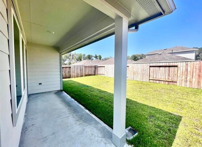 Building Photo - 14220 Fern Meadows Dr