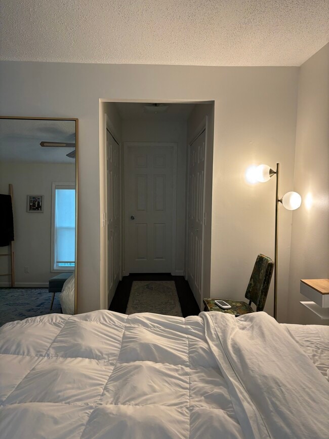 Building Photo - 713 Bent Tree Dr