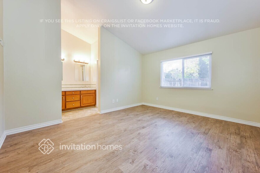 Building Photo - 3541 W Ave J 3