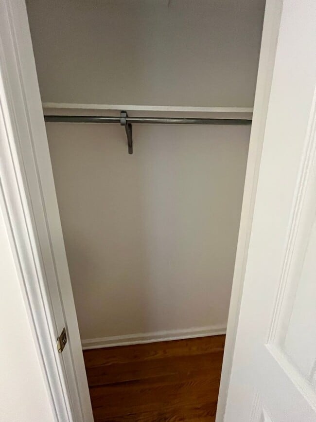 Building Photo - 3 Bedroom Single Family Home in Liverpool