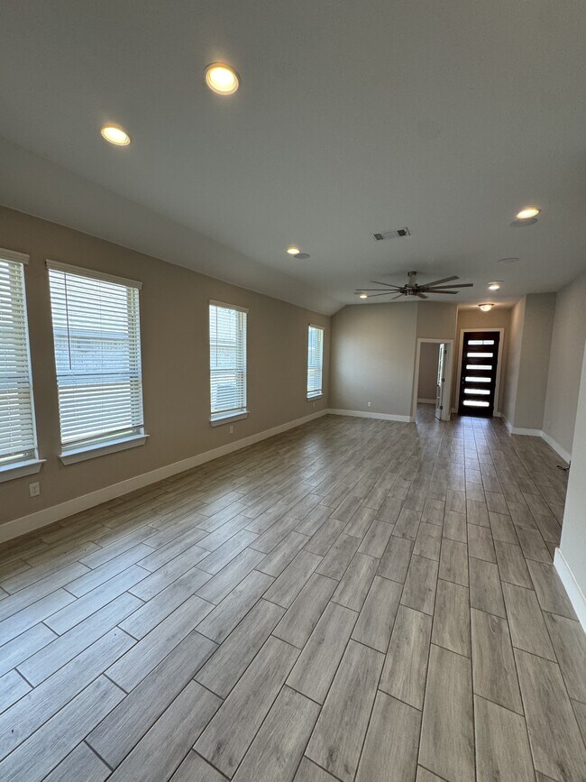 Building Photo - 14419 Rifleman Rd