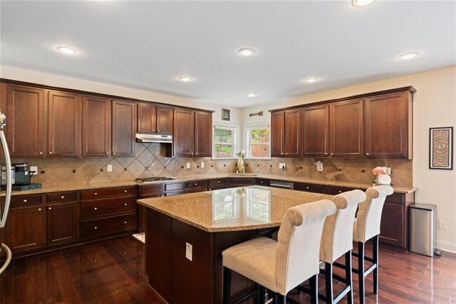 Building Photo - 308 Liberty Dr