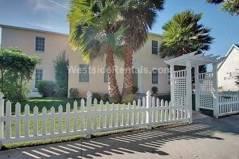 Top Floor/No Shared Walls - 1352 Ocean Park Blvd