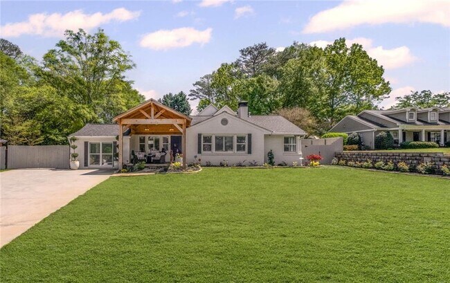 Building Photo - 8175 Main St