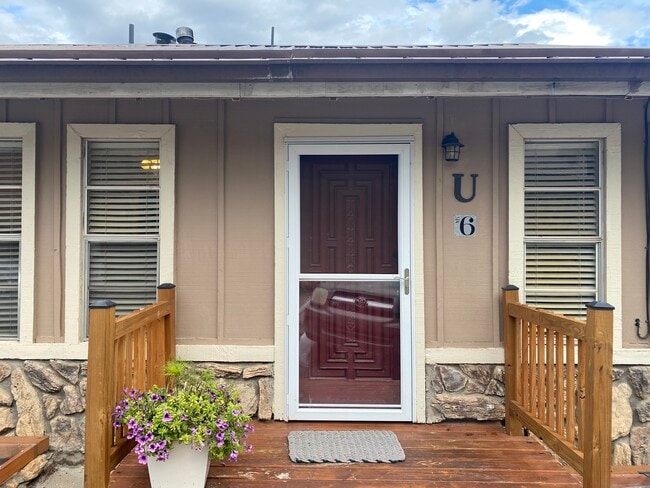 Building Photo - 417 Mechem Dr