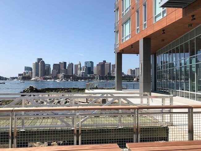 Building Photo - 65 Lewis St