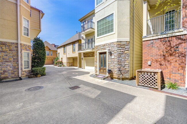 Building Photo - 5813 Washington Ave