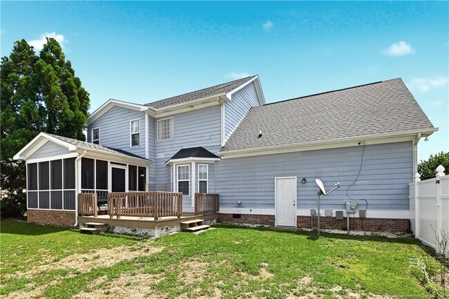Building Photo - 420 Thorncliff Dr