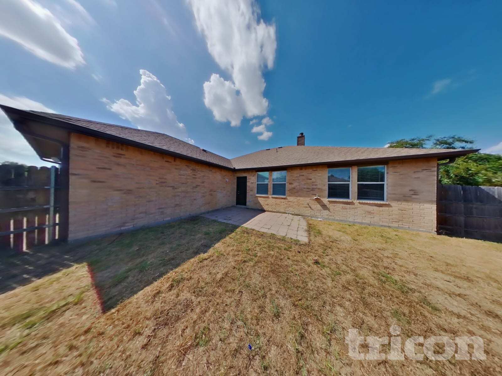 Building Photo - 207 Moonlight Dr