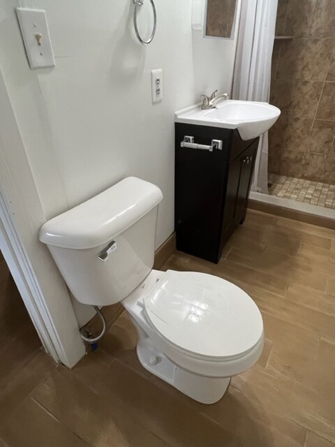 Building Photo - 142 Gallup St