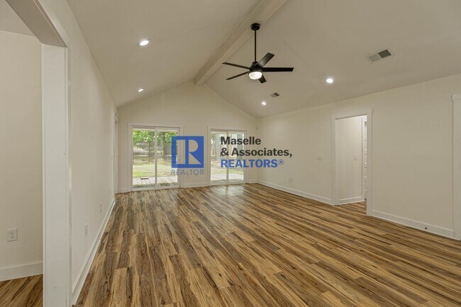 Building Photo - 107 Cumberland Rd