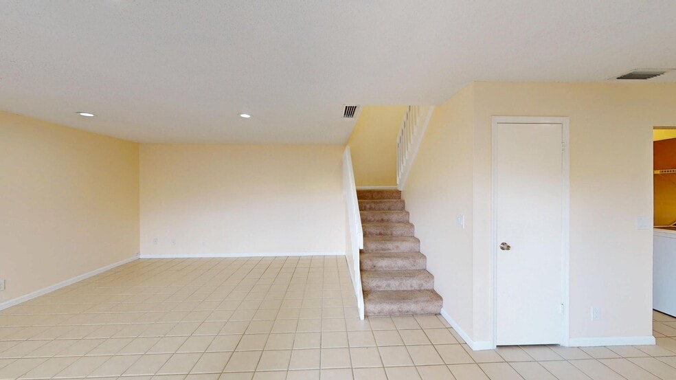 Building Photo - 1921 N Congress Ave