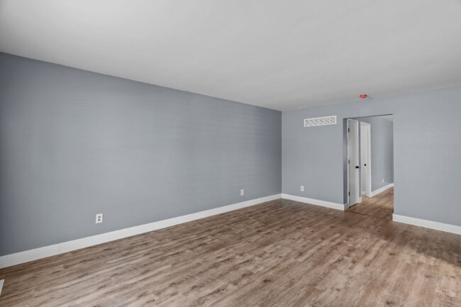 Building Photo - 10244 Buffton Dr