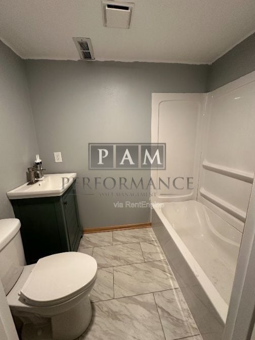 Building Photo - 7116 W Armour Ave