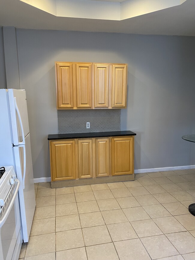 Kitchen - 1001 W Fayette St