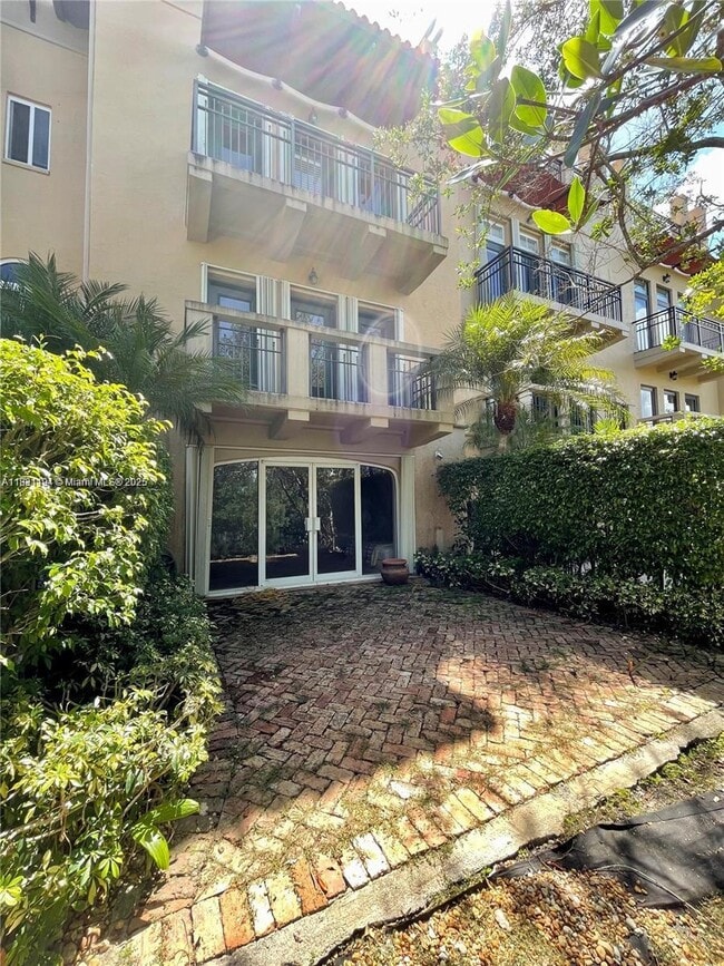 Building Photo - 6204 Paradise Point Dr