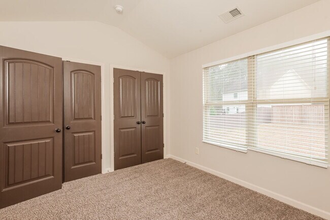 Building Photo - 441 Chandler Bluff Ct SE