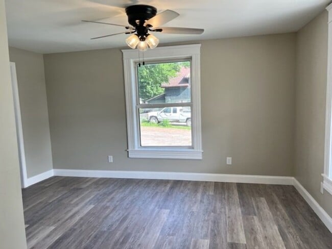 Building Photo - 3 BR 2 BA Ranch in Troy, MO