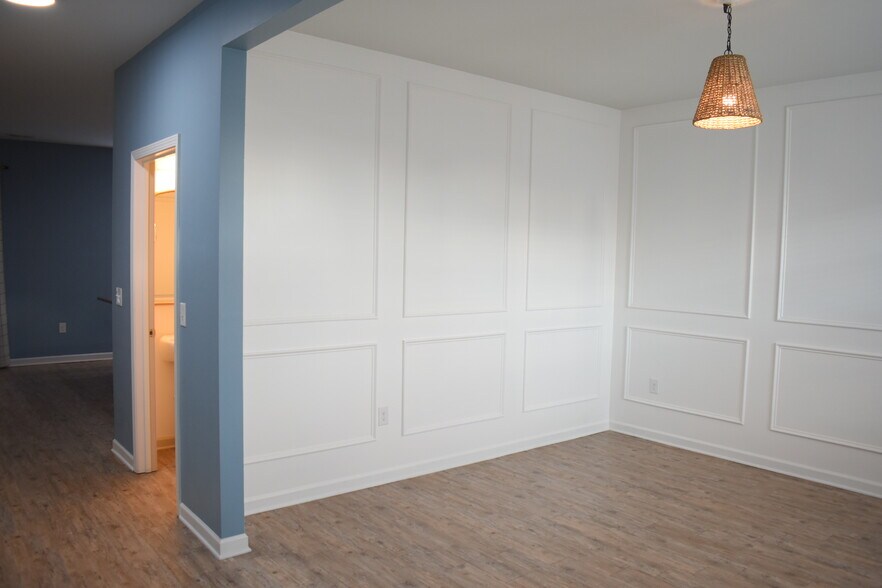 Building Photo - 145 Presley Ln