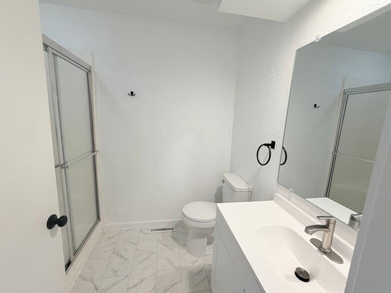 Building Photo - 9802 E Boston Cir