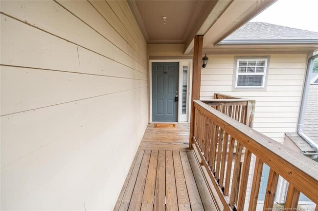 Building Photo - 1611 Bluffside Dr