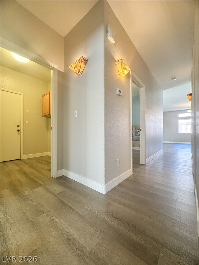 Building Photo - 30 Hatten Bay St