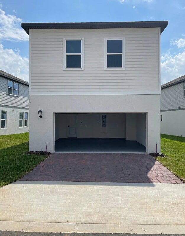 Building Photo - 12067 Bracco St