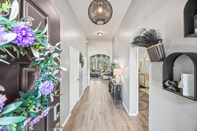 Building Photo - 126 Polar Bear Trl