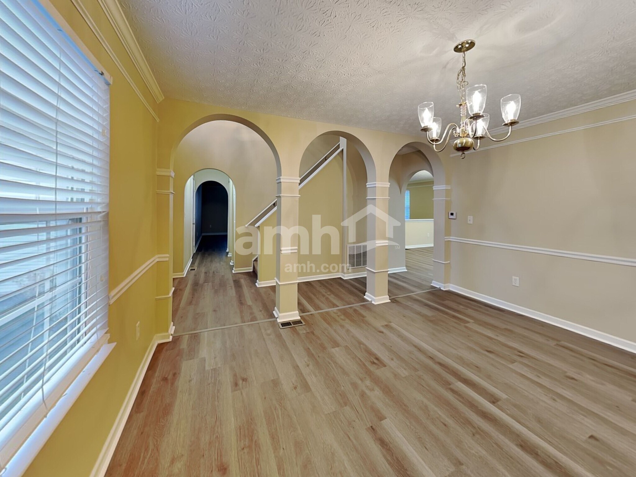 Building Photo - 1009 Legacy Ln SW
