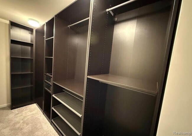 Building Photo - 43533 Prospect Ln